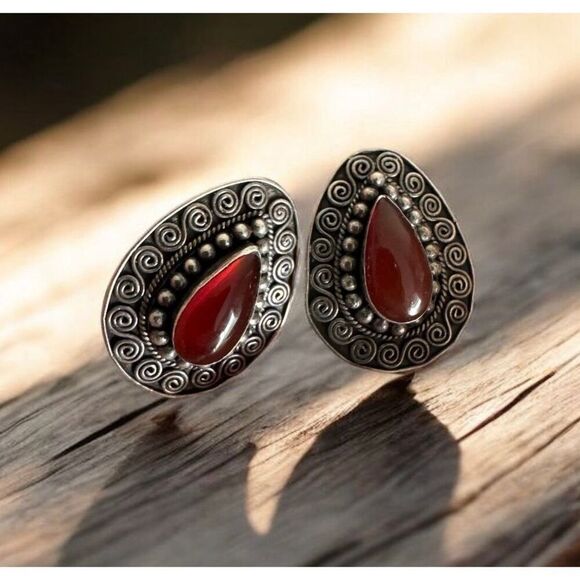 Vintage 925 Silver Balinese Earrings With Carnelian Stones - Picture 3 of 7